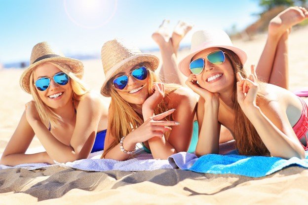 Sunscreen + Fake Bake: Your Best Defense From UV Rays